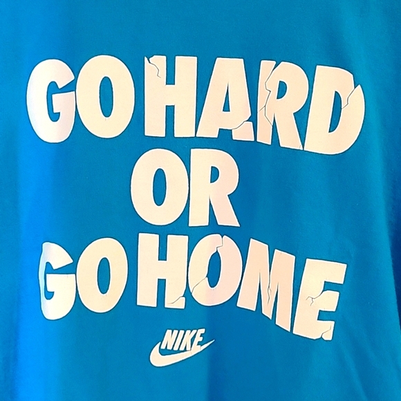 Nike Men's Blue White Go Hard or Go Home Lightweight Short Sleeve, Size Small - Picture 3 of 5
